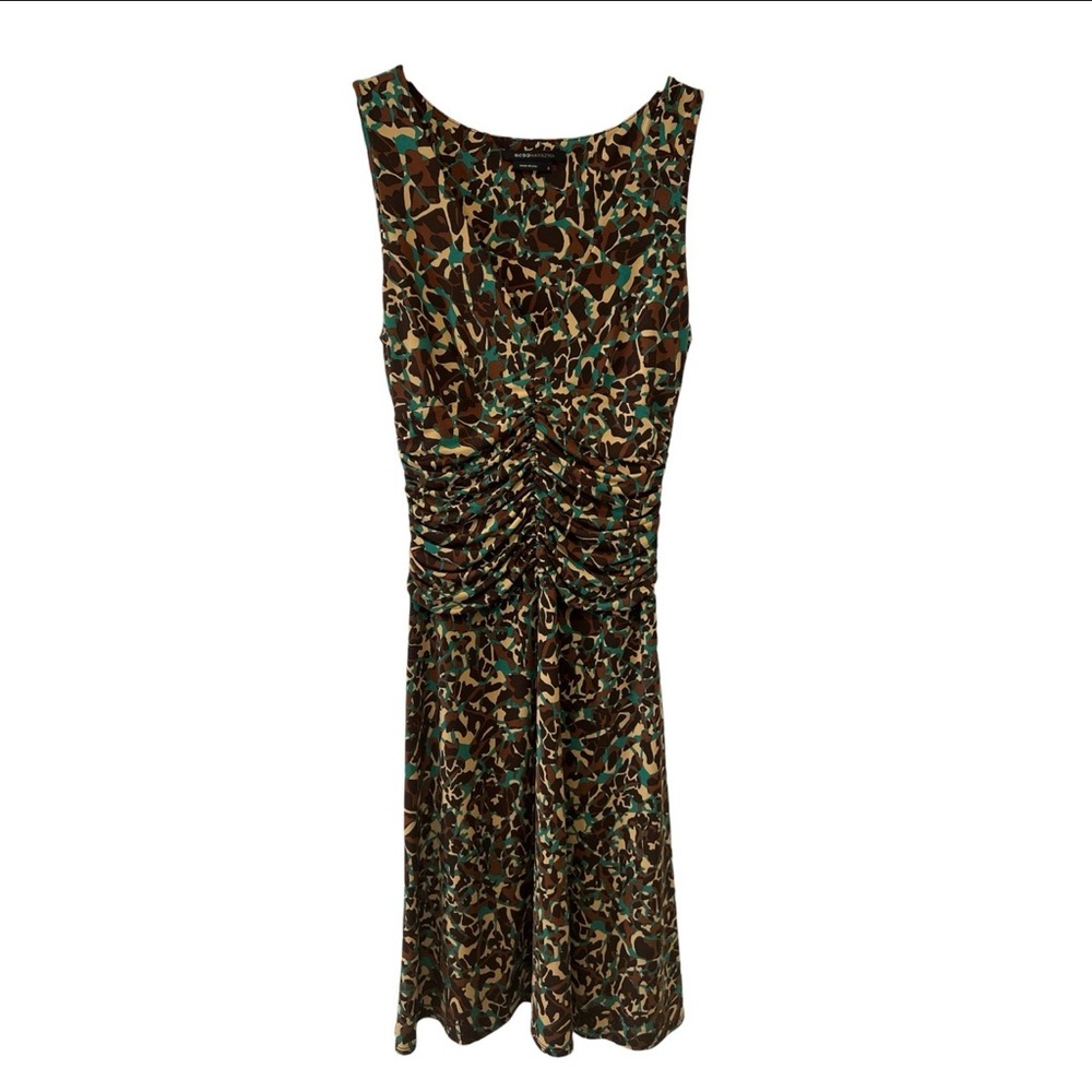 28 BCBGMAXAZRIA